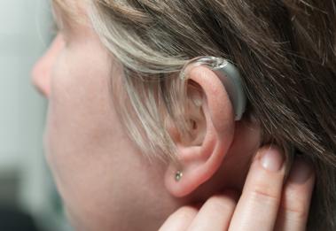 老年人耳聋的发病原因有哪些