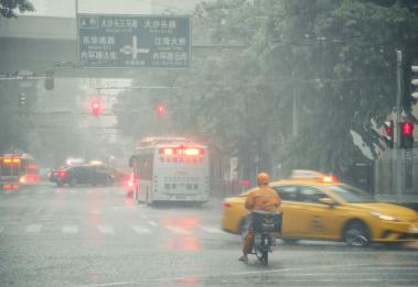 助听器不慎掉水里全湿了怎么办？